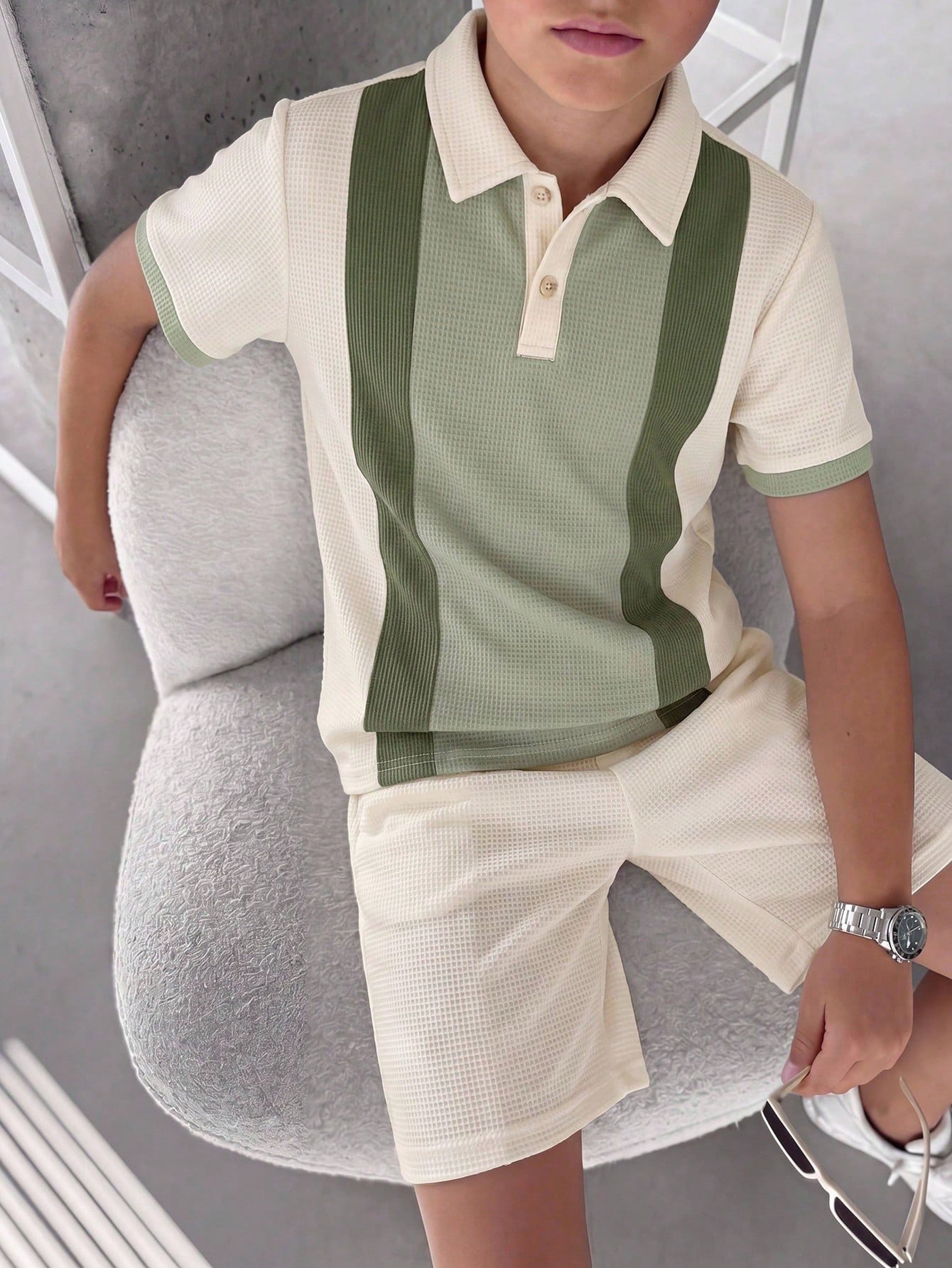 1783506298fb6ba6f1bc16f37c17555fcccbdac972 Tween Boy 2pcs Kids Casual Colorblock Patchwork Short Sleeve Polo And Elastic Waist Shorts Set, Suitable For Autumn, Spring, Summer, Outdoor Play, School, Street Style, Party And Home Leisure - Image 1
