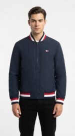 Tommy Jeans Men's Lightweight Waterproof Bomber Jacke - Image 8